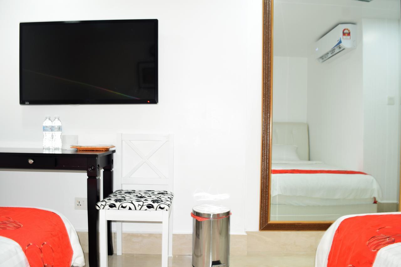 S Rose Hotel Сепанг Екстер'єр фото