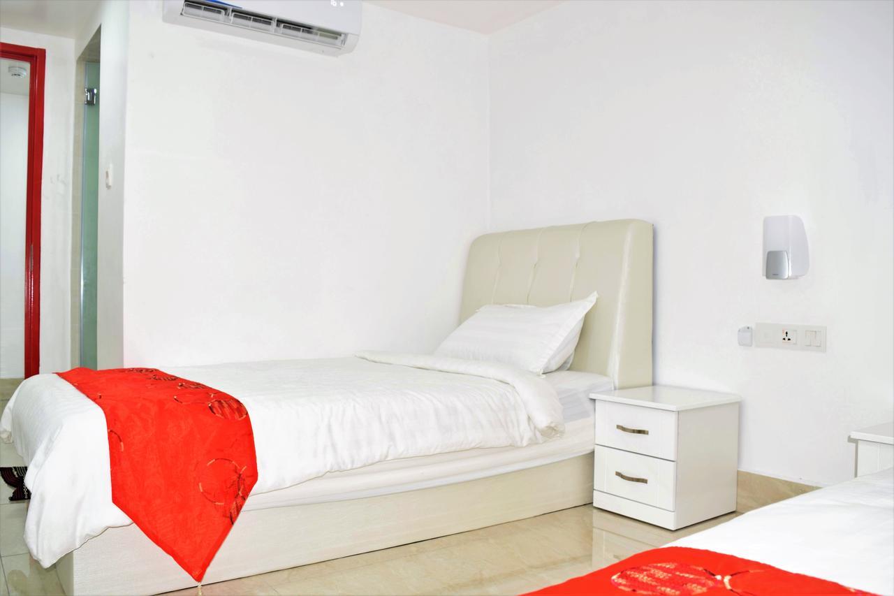 S Rose Hotel Сепанг Екстер'єр фото
